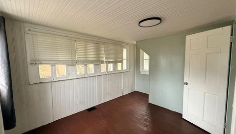 814 E INDIANA AVENUE