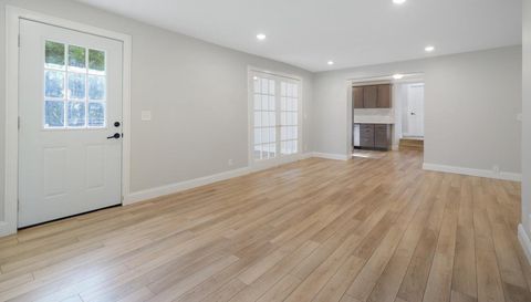 2454 221st Avenue NE