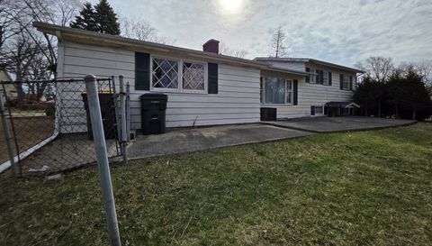 8 N Greenwood Avenue