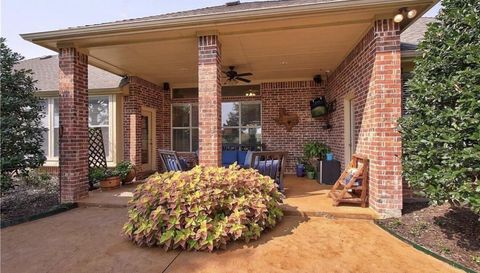1513 Brook Ln