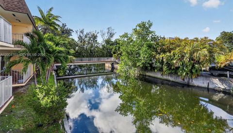1820 Venice Park Dr