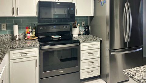 2395 Harbor Blvd Apartment 203