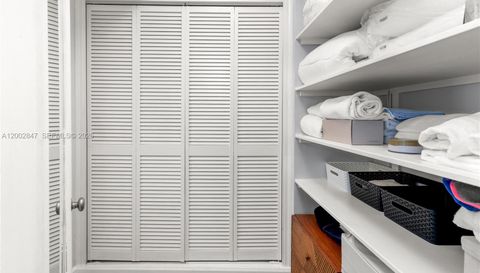 2421 Lake Pancoast Dr