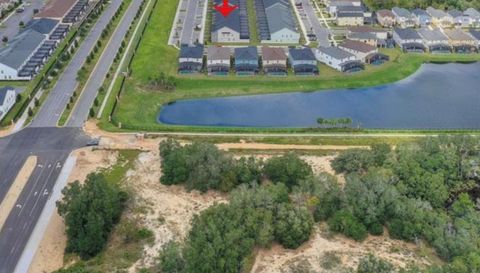 1692 TROPICAL PALMS CIRCLE