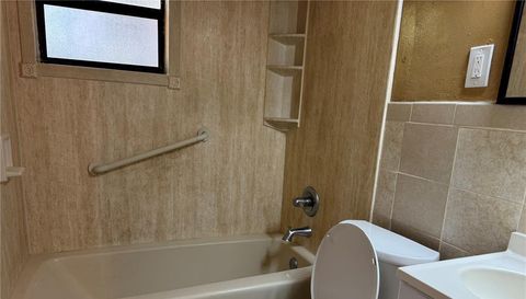 1930 WALTON STREET S