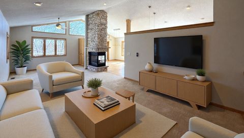 912 Aurora Circle