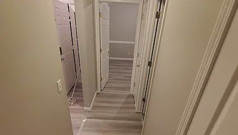 206 Silver Brook Cir