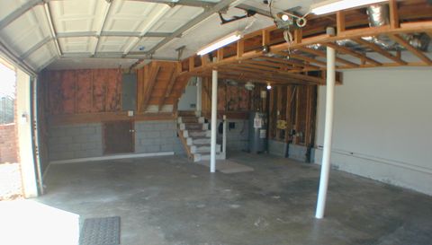 3417 Creekwood Dr SE