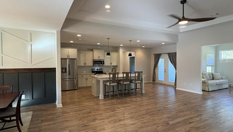 202 Millwood Ct