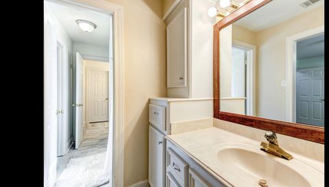 8427 Pheasant Glen Dr