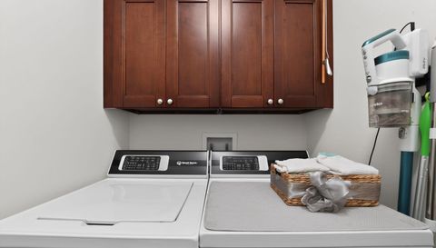 2351 Lakeview Dr Unit 302