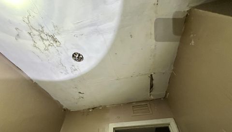 5914 Sutcliff Square