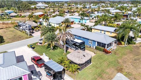 3272 FISH HAWK DRIVE