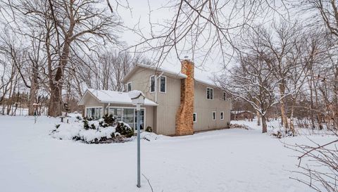 8125 Spring Valley Road