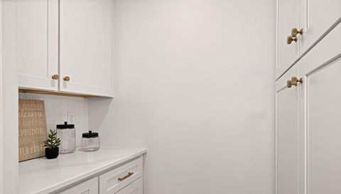 4929 Wild Rose Trail