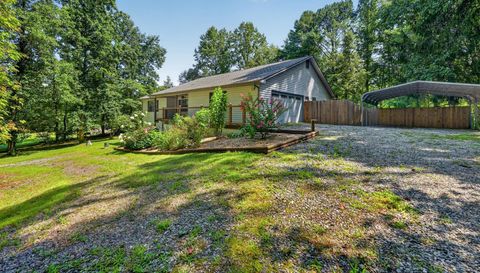 28 Coon Tail Rd