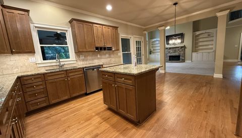 4920 Magnolia Creek Dr