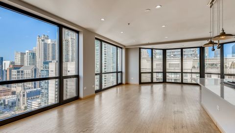 635 N Dearborn Street