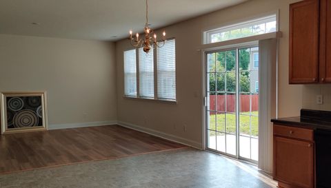 4011 Oatgrass Ln