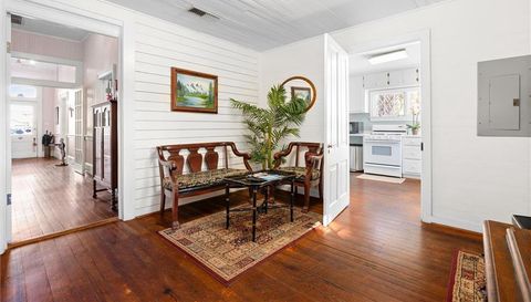 3251 Cottage Hill