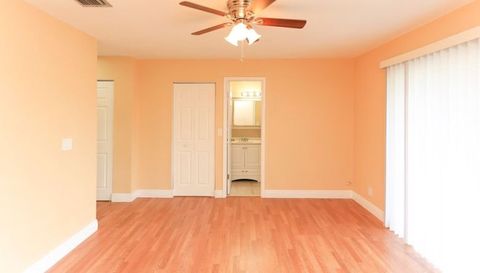 547 North Pine Island Road