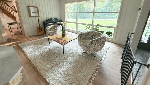 411 S Pleasant Ridge Rd