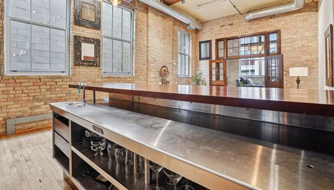 801 Washington Avenue N