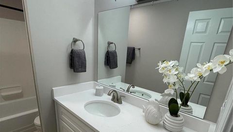 10381 Oxford Hill Drive