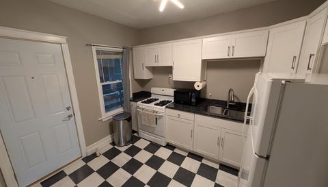 1902 4th Avenue S