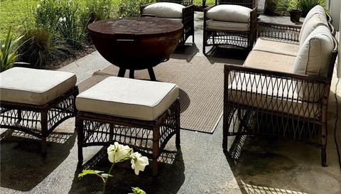 625 Whippoorwill Ter