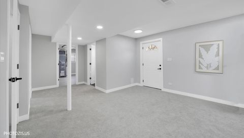 2N356 Prairie Avenue