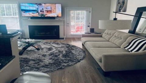 1873 Sterling Oaks Cir NE