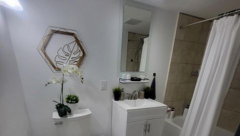 701 S Madison Ave  414