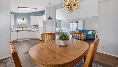 724 ROYAL PALM AVENUE