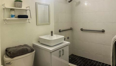 631 JARDINES DE VALENCIA CALLE PEREIRA