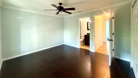 209 Dorchester