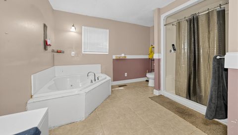 3020 Woodridge Ct