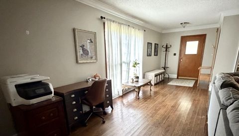 367 E Camellia Dr