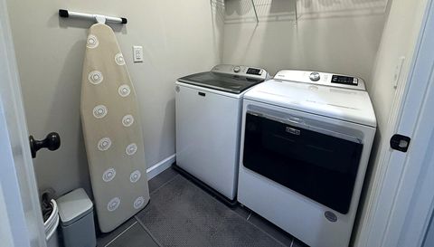 1118 Cross Pointe Dr