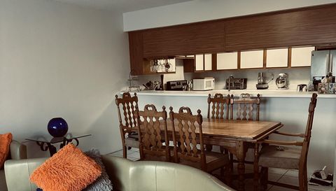 3930 S Roosevelt Blvd