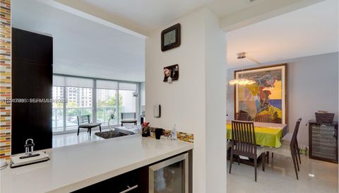 100 Bayview Dr