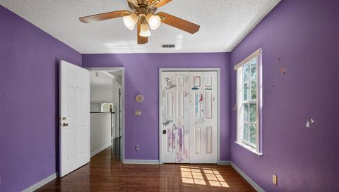 2727 RUNNING SPRINGS LOOP