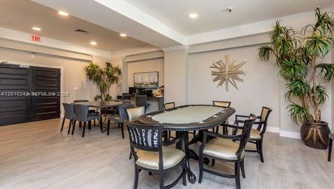 2501 N Ocean Dr