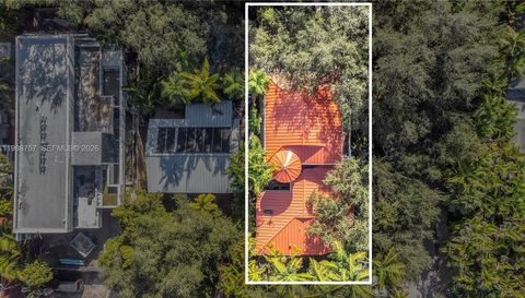 2496 - 2490 Abaco Avenue