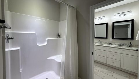 1118 Cross Pointe Dr