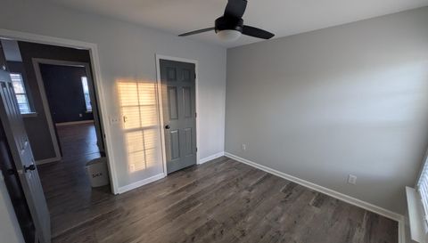 226 N Orchard Farms Ave