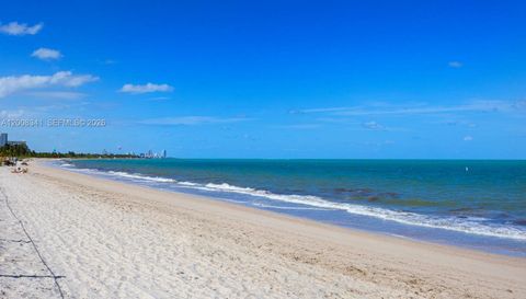 607 Ocean Dr