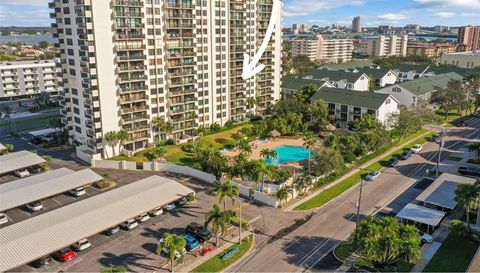400 ISLAND WAY