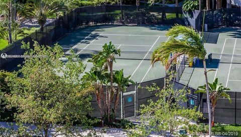 3500 Mystic Pointe Dr