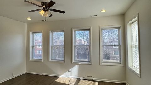 1748 N Austin Avenue